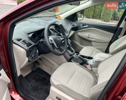 Красный Форд Эскейп, объемом двигателя 2 л и пробегом 206 тыс. км за 9500 $, фото 33 на Automoto.ua