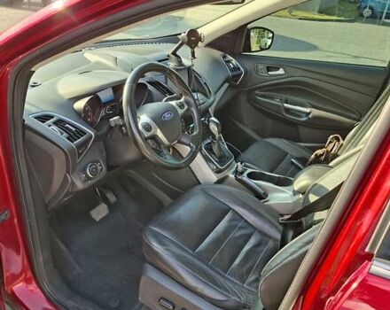 Красный Форд Эскейп, объемом двигателя 2 л и пробегом 228 тыс. км за 10850 $, фото 56 на Automoto.ua