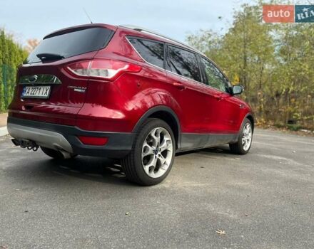 Красный Форд Эскейп, объемом двигателя 2 л и пробегом 148 тыс. км за 13250 $, фото 6 на Automoto.ua