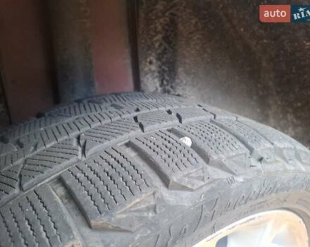 Красный Форд Эскейп, объемом двигателя 2 л и пробегом 118 тыс. км за 12700 $, фото 2 на Automoto.ua