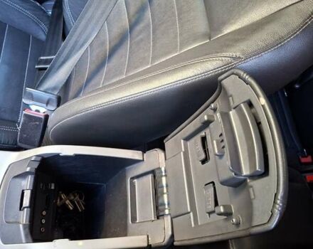 Красный Форд Эскейп, объемом двигателя 2 л и пробегом 228 тыс. км за 10850 $, фото 66 на Automoto.ua