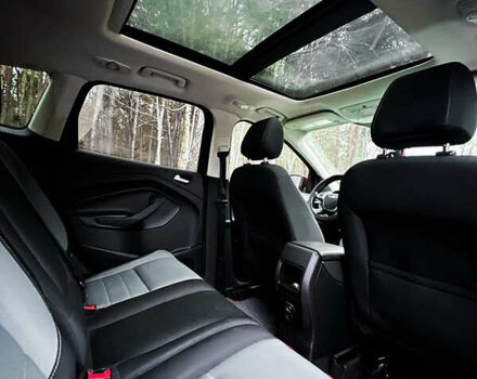 Червоний Форд Ескейп, об'ємом двигуна 2 л та пробігом 160 тис. км за 11250 $, фото 15 на Automoto.ua