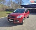 Красный Форд Эскейп, объемом двигателя 2 л и пробегом 130 тыс. км за 12200 $, фото 1 на Automoto.ua
