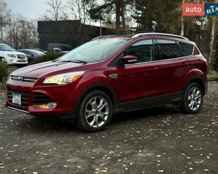 Красный Форд Эскейп, объемом двигателя 2 л и пробегом 127 тыс. км за 13200 $, фото 4 на Automoto.ua