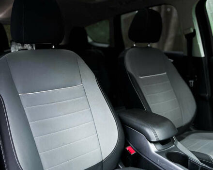 Червоний Форд Ескейп, об'ємом двигуна 2 л та пробігом 160 тис. км за 11250 $, фото 12 на Automoto.ua