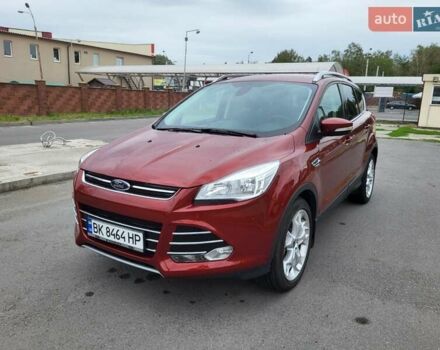 Красный Форд Эскейп, объемом двигателя 2 л и пробегом 59 тыс. км за 13000 $, фото 2 на Automoto.ua