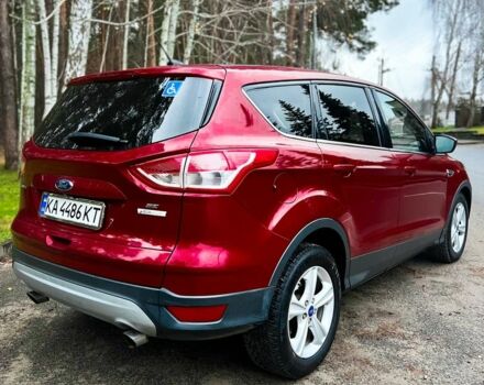 Красный Форд Эскейп, объемом двигателя 2 л и пробегом 160 тыс. км за 11250 $, фото 4 на Automoto.ua