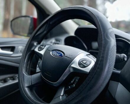 Красный Форд Эскейп, объемом двигателя 2 л и пробегом 160 тыс. км за 11250 $, фото 9 на Automoto.ua