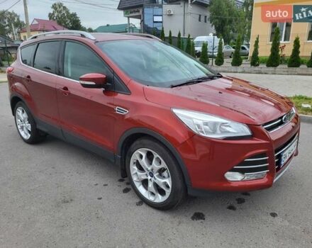 Красный Форд Эскейп, объемом двигателя 2 л и пробегом 30 тыс. км за 13000 $, фото 2 на Automoto.ua