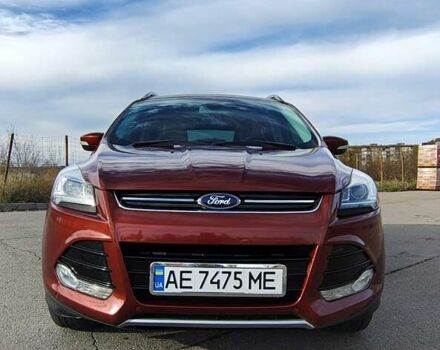 Красный Форд Эскейп, объемом двигателя 2 л и пробегом 159 тыс. км за 14950 $, фото 1 на Automoto.ua
