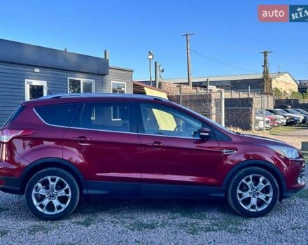 Красный Форд Эскейп, объемом двигателя 1.6 л и пробегом 144 тыс. км за 11700 $, фото 3 на Automoto.ua