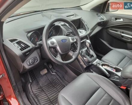 Красный Форд Эскейп, объемом двигателя 2 л и пробегом 59 тыс. км за 13000 $, фото 11 на Automoto.ua