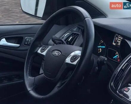 Красный Форд Эскейп, объемом двигателя 2 л и пробегом 127 тыс. км за 13200 $, фото 8 на Automoto.ua