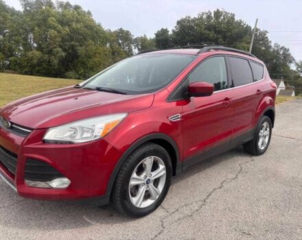 Красный Форд Эскейп, объемом двигателя 1.6 л и пробегом 86 тыс. км за 9200 $, фото 2 на Automoto.ua