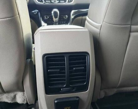 Красный Форд Эскейп, объемом двигателя 2 л и пробегом 159 тыс. км за 14950 $, фото 21 на Automoto.ua