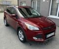 Красный Форд Эскейп, объемом двигателя 2 л и пробегом 215 тыс. км за 9535 $, фото 1 на Automoto.ua