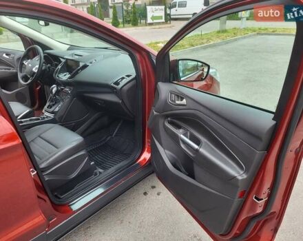 Красный Форд Эскейп, объемом двигателя 2 л и пробегом 59 тыс. км за 13000 $, фото 13 на Automoto.ua