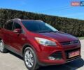 Красный Форд Эскейп, объемом двигателя 2 л и пробегом 278 тыс. км за 9499 $, фото 1 на Automoto.ua