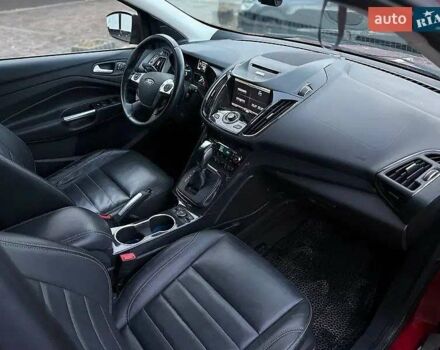 Красный Форд Эскейп, объемом двигателя 2 л и пробегом 127 тыс. км за 13200 $, фото 9 на Automoto.ua