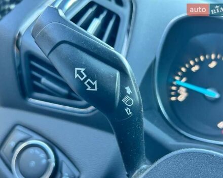 Красный Форд Эскейп, объемом двигателя 1.6 л и пробегом 144 тыс. км за 11700 $, фото 21 на Automoto.ua