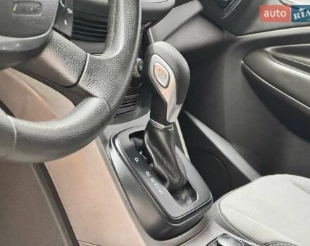 Червоний Форд Ескейп, об'ємом двигуна 2 л та пробігом 178 тис. км за 11998 $, фото 33 на Automoto.ua