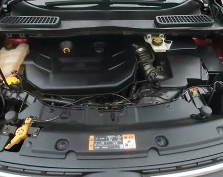 Красный Форд Эскейп, объемом двигателя 2 л и пробегом 93 тыс. км за 11300 $, фото 12 на Automoto.ua