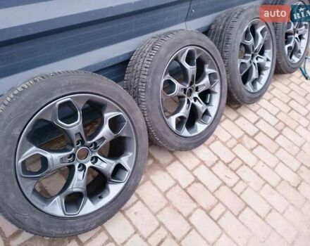 Красный Форд Эскейп, объемом двигателя 2 л и пробегом 141 тыс. км за 13000 $, фото 12 на Automoto.ua