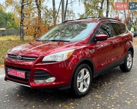 Червоний Форд Ескейп, об'ємом двигуна 2 л та пробігом 178 тис. км за 11998 $, фото 4 на Automoto.ua