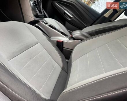 Червоний Форд Ескейп, об'ємом двигуна 2 л та пробігом 178 тис. км за 11998 $, фото 32 на Automoto.ua