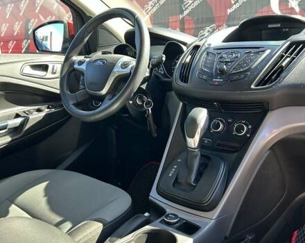 Форд Эскейп 2015 в Сумах на Automoto.ua Красный Форд Эскейп, объемом двигателя 2.49 л и пробегом 98 тыс. км за 13000 $, фото 31 на Automoto.ua