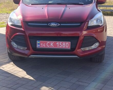 Форд Эскейп 2015 в Иршава на Automoto.ua Красный Форд Эскейп, объемом двигателя 2 л и пробегом 186 тыс. км за 10800 $, фото 3 на Automoto.ua