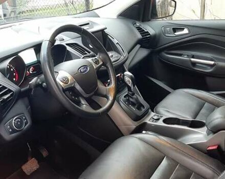 Красный Форд Эскейп, объемом двигателя 2 л и пробегом 93 тыс. км за 11300 $, фото 4 на Automoto.ua