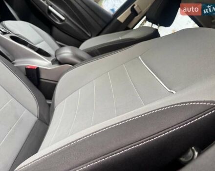 Червоний Форд Ескейп, об'ємом двигуна 2 л та пробігом 178 тис. км за 11998 $, фото 31 на Automoto.ua