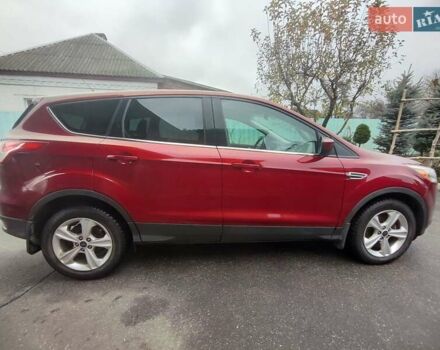 Червоний Форд Ескейп, об'ємом двигуна 2 л та пробігом 118 тис. км за 13500 $, фото 3 на Automoto.ua