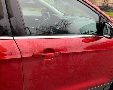 Красный Форд Эскейп, объемом двигателя 2 л и пробегом 141 тыс. км за 13000 $, фото 4 на Automoto.ua