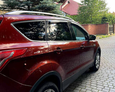 Красный Форд Эскейп, объемом двигателя 2 л и пробегом 222 тыс. км за 11500 $, фото 5 на Automoto.ua