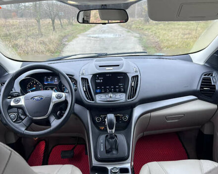 Красный Форд Эскейп, объемом двигателя 1.6 л и пробегом 82 тыс. км за 12000 $, фото 8 на Automoto.ua