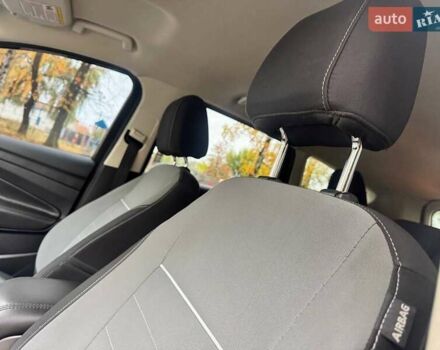 Червоний Форд Ескейп, об'ємом двигуна 2 л та пробігом 178 тис. км за 11998 $, фото 29 на Automoto.ua