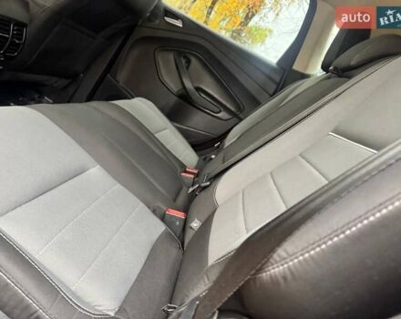 Червоний Форд Ескейп, об'ємом двигуна 2 л та пробігом 178 тис. км за 11998 $, фото 42 на Automoto.ua