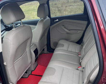 Красный Форд Эскейп, объемом двигателя 1.6 л и пробегом 82 тыс. км за 12000 $, фото 9 на Automoto.ua