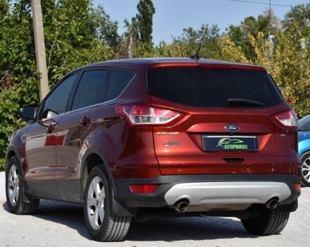 Красный Форд Эскейп, объемом двигателя 2.5 л и пробегом 187 тыс. км за 12350 $, фото 4 на Automoto.ua