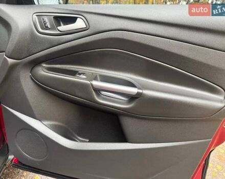 Червоний Форд Ескейп, об'ємом двигуна 2 л та пробігом 178 тис. км за 11998 $, фото 47 на Automoto.ua