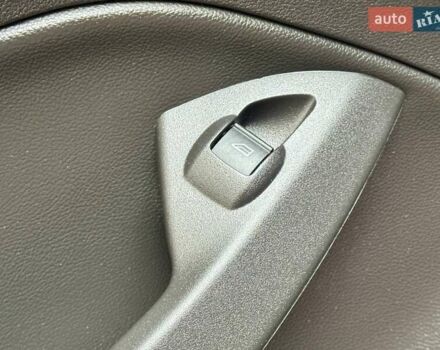 Червоний Форд Ескейп, об'ємом двигуна 2 л та пробігом 178 тис. км за 11998 $, фото 39 на Automoto.ua