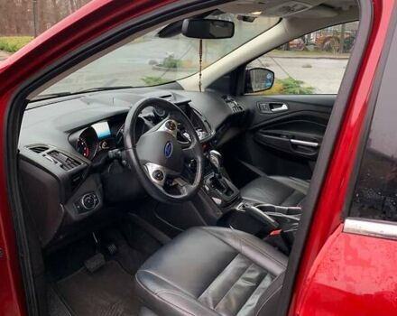 Красный Форд Эскейп, объемом двигателя 2 л и пробегом 141 тыс. км за 13000 $, фото 7 на Automoto.ua