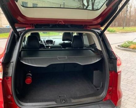 Красный Форд Эскейп, объемом двигателя 2 л и пробегом 141 тыс. км за 13000 $, фото 11 на Automoto.ua