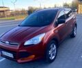 Красный Форд Эскейп, объемом двигателя 2.5 л и пробегом 220 тыс. км за 10500 $, фото 1 на Automoto.ua