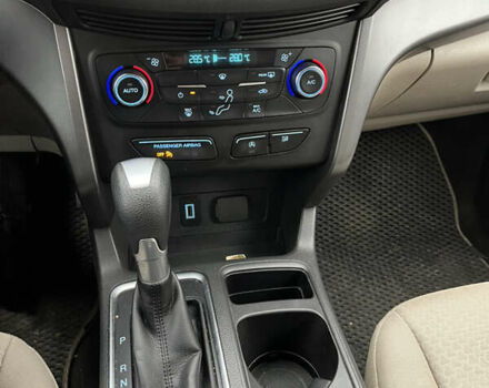 Червоний Форд Ескейп, об'ємом двигуна 1.5 л та пробігом 64 тис. км за 8900 $, фото 14 на Automoto.ua