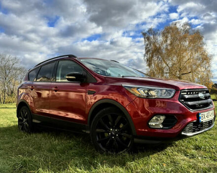 Форд Ескейп 2016 у Нетешине на Automoto.ua Червоний Форд Ескейп, об'ємом двигуна 2 л та пробігом 111 тис. км за 14700 $, фото 15 на Automoto.ua