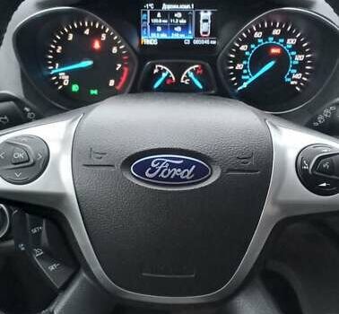 Форд Ескейп 2016 у Києві на Automoto.ua Червоний Форд Ескейп, об'ємом двигуна 1.6 л та пробігом 104 тис. км за 14200 $, фото 15 на Automoto.ua