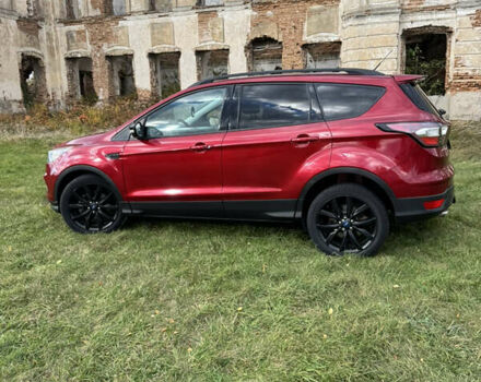 Форд Ескейп 2016 у Нетешине на Automoto.ua Червоний Форд Ескейп, об'ємом двигуна 2 л та пробігом 111 тис. км за 14700 $, фото 43 на Automoto.ua